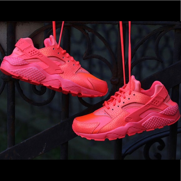 nike huarache hot pink